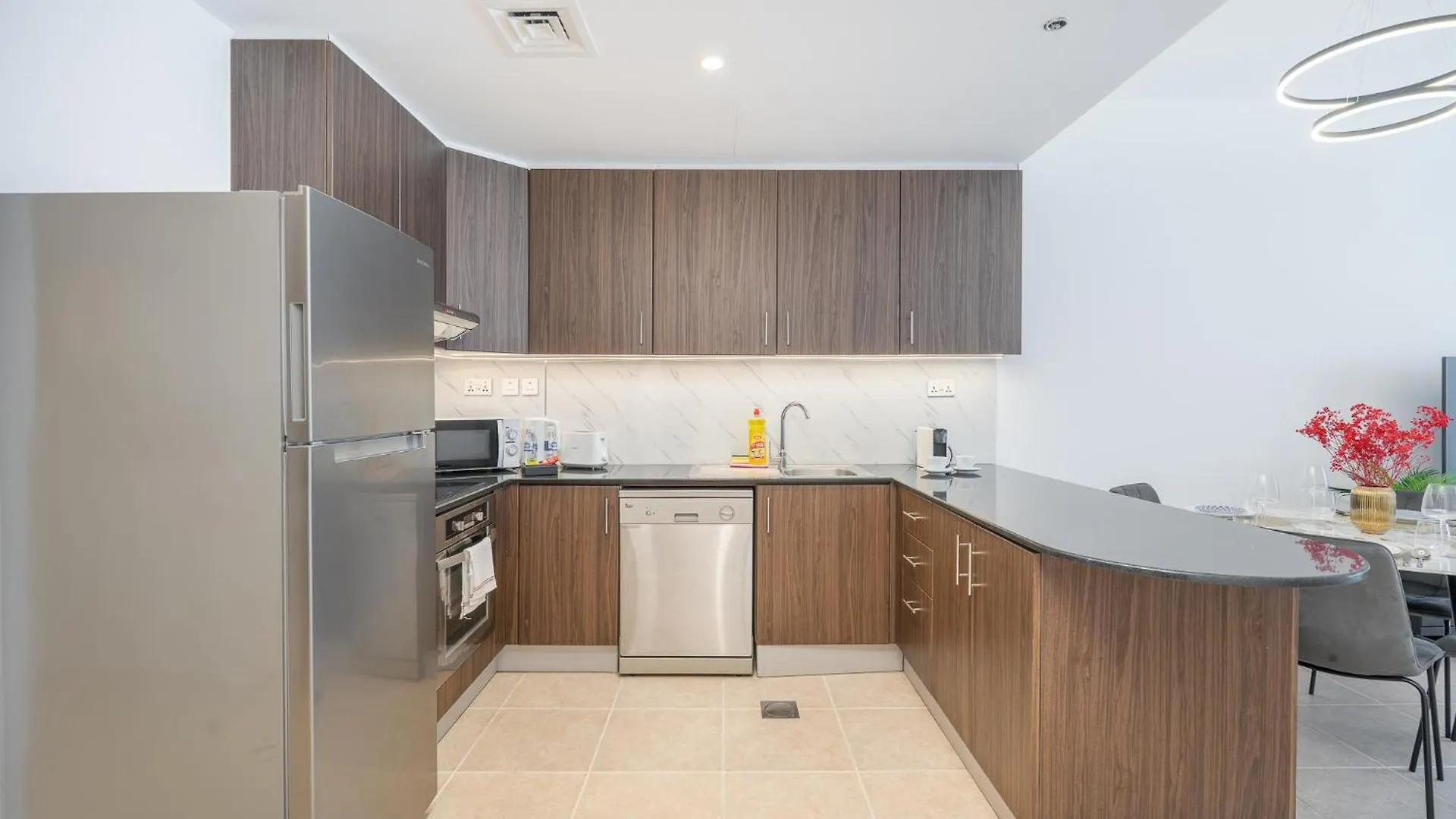 Stylish1Bhk In Elite Residences, Marina With View Dubai Apartment