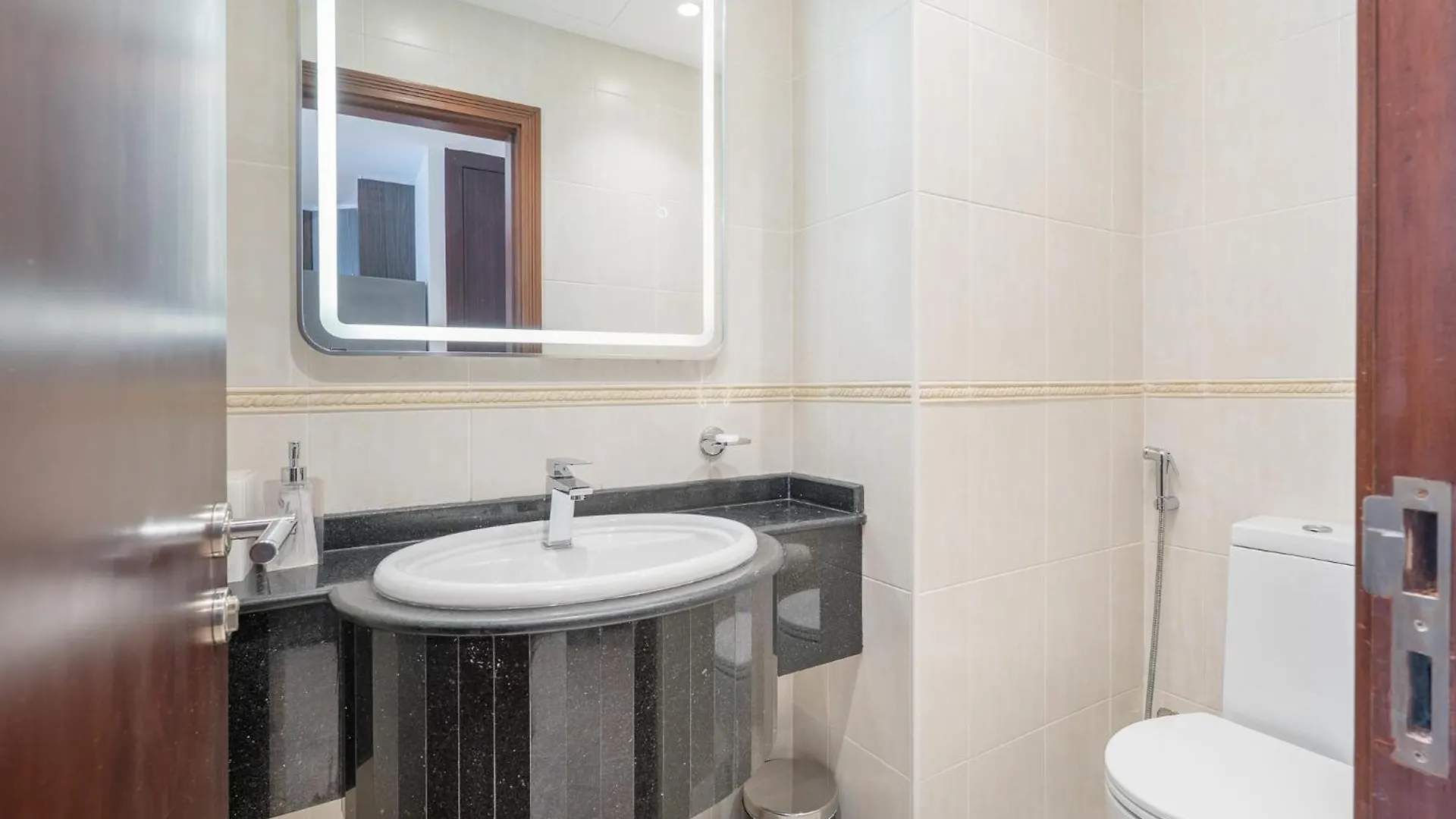 Apartment Stylish1Bhk In Elite Residences, Marina With View Dubai United Arab Emirates